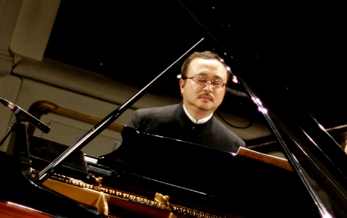 Nghệ Sỹ Đặng Thái Sơn sống mãi với cây đàn piano